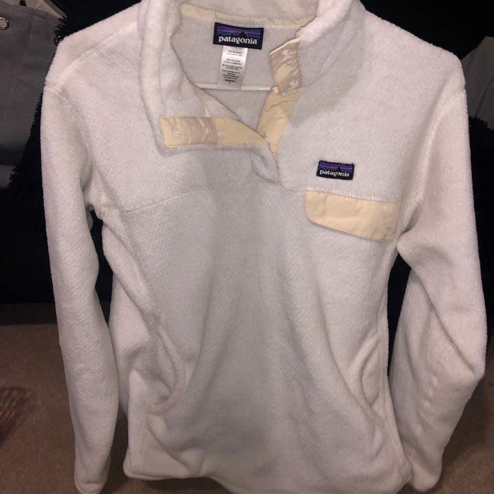 Large Patagonia pullover